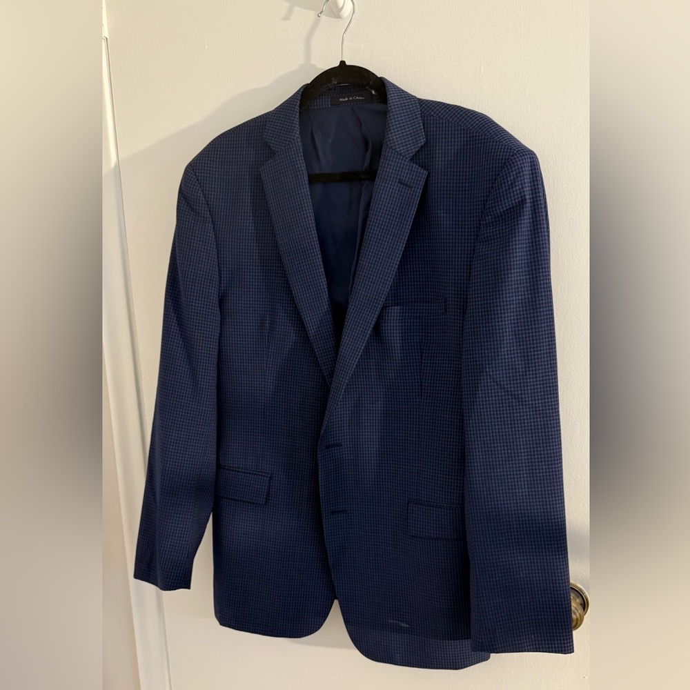 Calvin Klein Extreme Slim Fit Navy
Blazer - 100% Wool, Size 46R